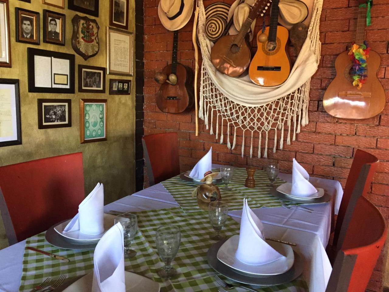 Hotel Casona Las Juanas San Jose de Pare Екстер'єр фото